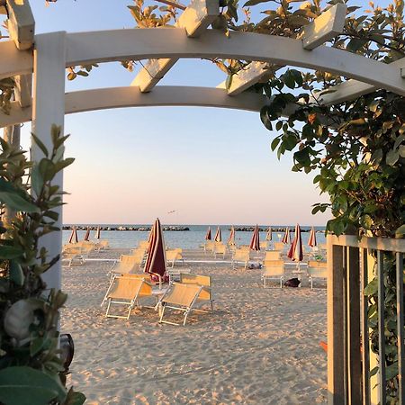 Hotel Locanda Delle Dune Bellaria-Igea Marina Ngoại thất bức ảnh