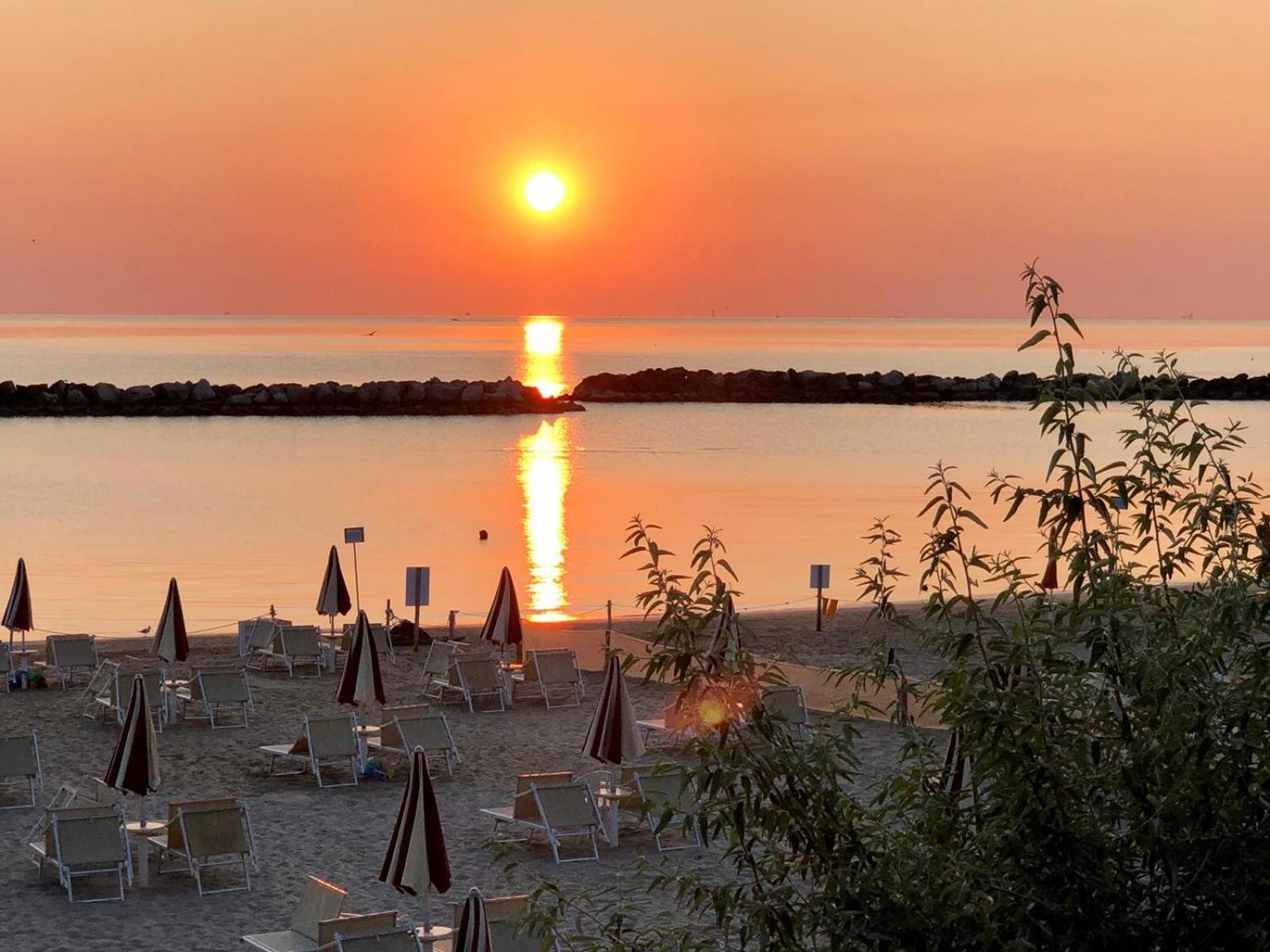 Hotel Locanda Delle Dune Bellaria-Igea Marina Ngoại thất bức ảnh